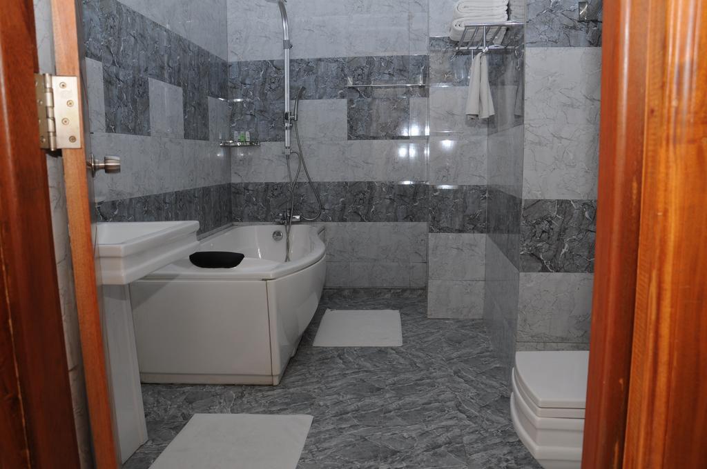 Lazaani Hotel Kolombo Dış mekan fotoğraf
