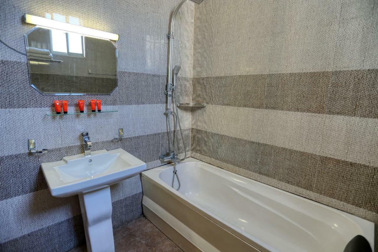 Lazaani Hotel Kolombo Dış mekan fotoğraf