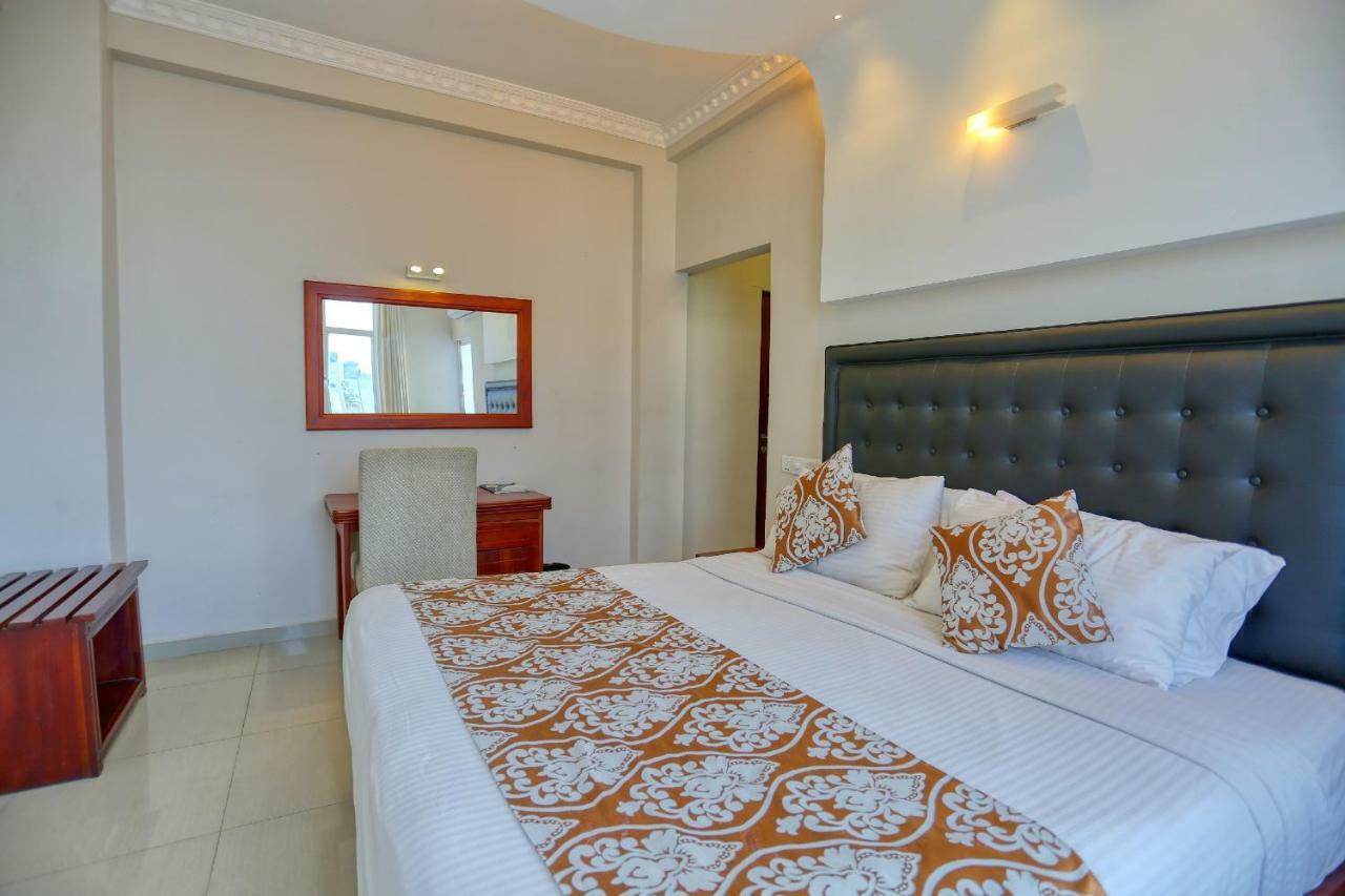 Lazaani Hotel Kolombo Dış mekan fotoğraf