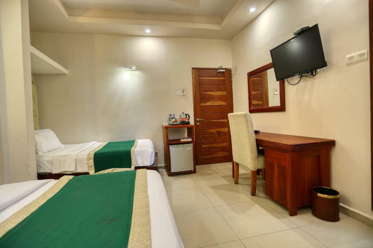 Lazaani Hotel Kolombo Dış mekan fotoğraf